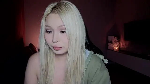 RileyMee online show from March 2026 03:41:02 AM