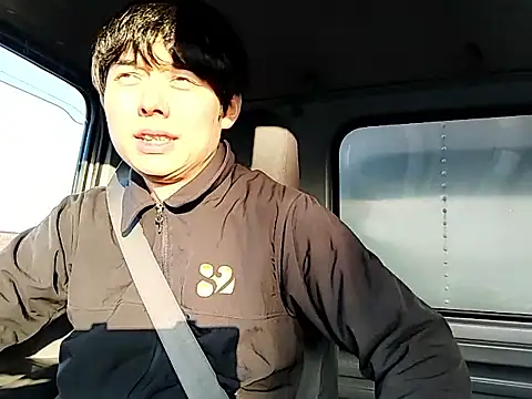 whitebriefboy online show from March 2026 09:53:01 PM