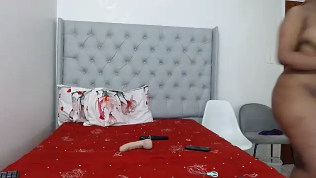 Snapshot of Candy_Love_18 chatting on January 2025 08:47:01 PM Candy Love 18 online show from January 2025 08:47:01 PM