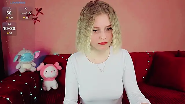 Snapshot of Dragonwind chatting on January 2025 09:35:02 PM Dragonwind online show from January 2025 09:35:02 PM