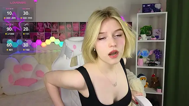 Snapshot of Dragonwind chatting on February 2025 09:15:01 PM Dragonwind online show from February 2025 09:15:01 PM