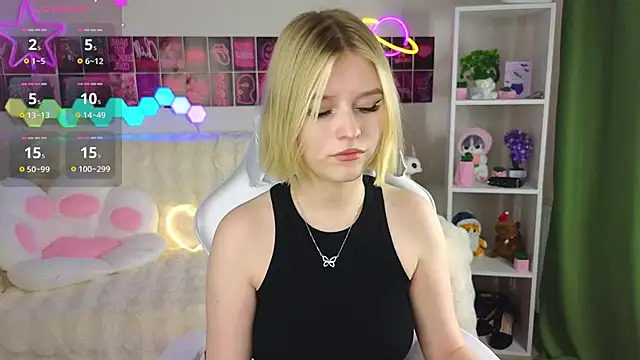 Snapshot of Dragonwind chatting on March 2025 10:34:02 PM Dragonwind online show from March 2025 10:34:02 PM