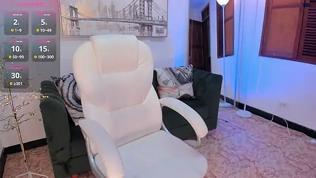 Snapshot of naomii_campbell_ chatting on January 2025 08:21:01 PM naomii campbell online show from January 2025 08:21:01 PM