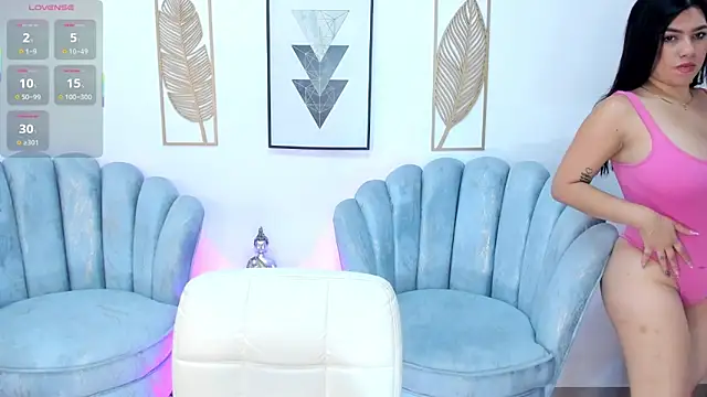 Snapshot of naomii_campbell_ chatting on September 2025 01:22:02 PM naomii campbell online show from September 2025 01:22:02 PM