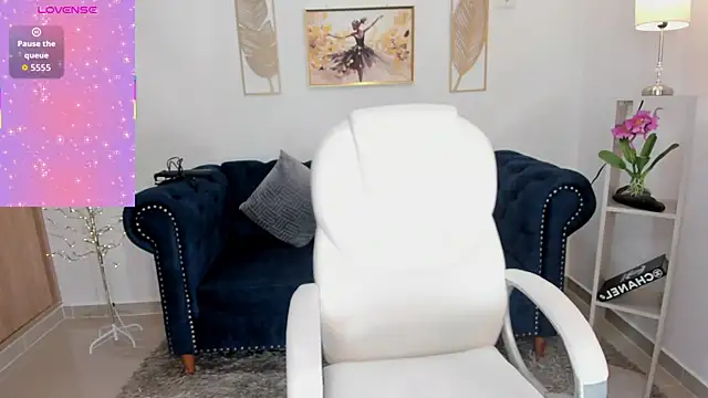 Snapshot of naomii_campbell_ chatting on November 2025 07:10:01 PM naomii campbell online show from November 2025 07:10:01 PM