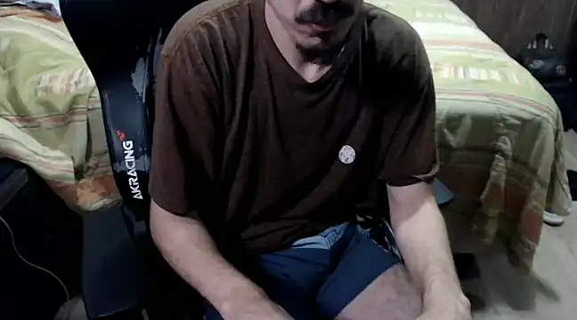 Snapshot of ViniBruv chatting on March 2025 05:11:02 AM ViniBruv online show from March 2025 05:11:02 AM