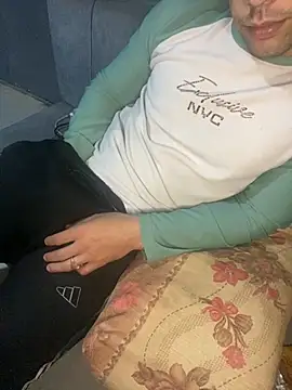 YawlingJingoist online show from November 2025 02:00:02 AM