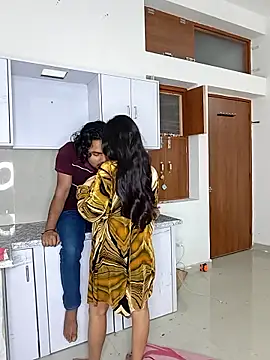 riya190 online show from April 2026 05:21:01 PM