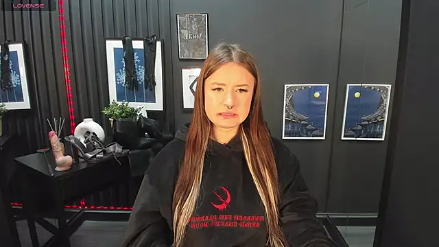 Lily Moonlight online show from January 2025 07:10:02 AM