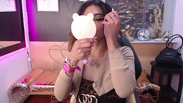 Snapshot of Dy_Hanna chatting on October 2025 09:26:02 PM Dy Hanna online show from October 2025 09:26:02 PM