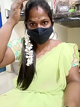 Snapshot of Renuma chatting on February 2025 01:21:02 PM Renuma online show from February 2025 01:21:02 PM