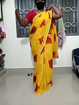 Snapshot of Renuma chatting on February 2025 11:44:02 AM Renuma online show from February 2025 11:44:02 AM