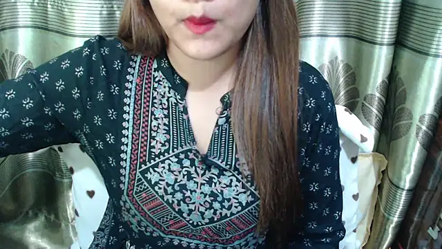 Snapshot of queen_angelina chatting on March 2026 05:52:02 PM queen angelina online show from March 2026 05:52:02 PM