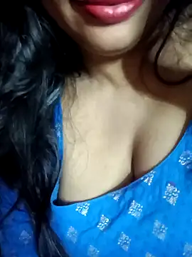 Snapshot of Wifesuman40 chatting on December 2024 06:19:01 PM Wifesuman40 online show from December 2024 06:19:01 PM