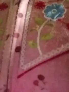 Snapshot of Wifesuman40 chatting on December 2024 06:17:02 AM Wifesuman40 online show from December 2024 06:17:02 AM