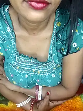 Snapshot of Wifesuman40 chatting on December 2024 02:19:01 AM Wifesuman40 online show from December 2024 02:19:01 AM