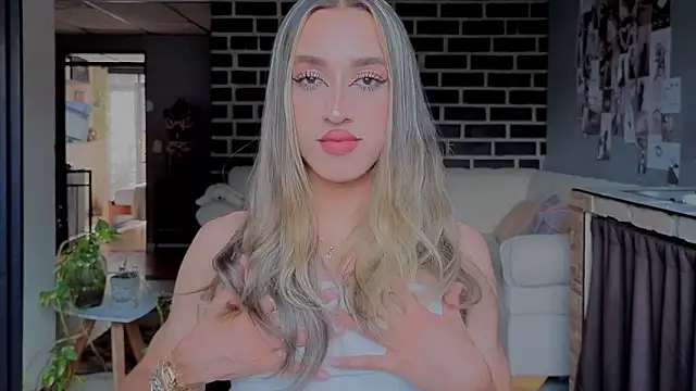 Goddivaa online show from April 2026 09:32:01 PM