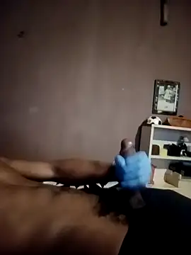 Snapshot of mbuyeleni chatting on October 2025 03:01:01 PM mbuyeleni online show from October 2025 03:01:01 PM