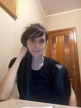 Francenia lolis online show from October 2025 07:07:02 PM