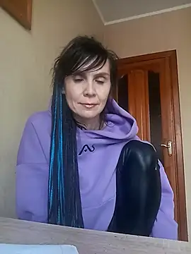 Francenia lolis online show from November 2025 10:36:01 AM