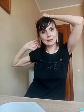 Francenia lolis online show from April 2026 02:11:02 PM