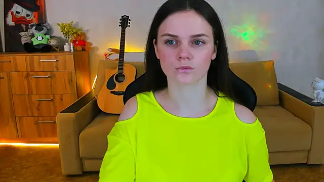 Snapshot of Lora_Cain chatting on December 2024 02:11:02 PM Lora Cain online show from December 2024 02:11:02 PM