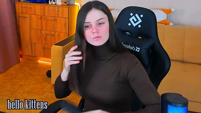 Snapshot of Lora_Cain chatting on December 2024 03:11:02 PM Lora Cain online show from December 2024 03:11:02 PM