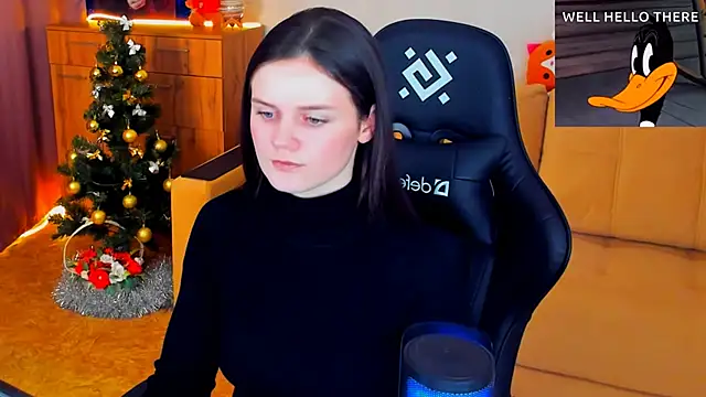 Snapshot of Lora_Cain chatting on December 2024 02:06:01 PM Lora Cain online show from December 2024 02:06:01 PM