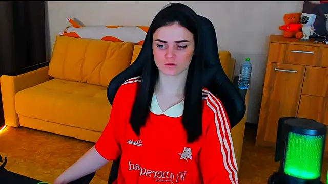 Snapshot of Lora_Cain chatting on January 2025 03:34:02 PM Lora Cain online show from January 2025 03:34:02 PM