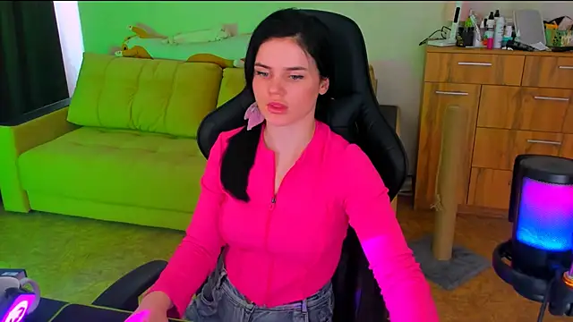 Snapshot of Lora_Cain chatting on March 2025 08:26:02 AM Lora Cain online show from March 2025 08:26:02 AM