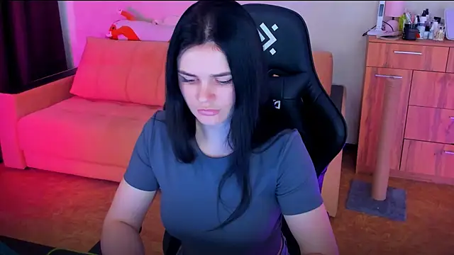 Snapshot of Lora_Cain chatting on March 2025 01:01:01 PM Lora Cain online show from March 2025 01:01:01 PM