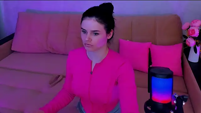 Snapshot of Lora_Cain chatting on March 2025 12:45:01 PM Lora Cain online show from March 2025 12:45:01 PM