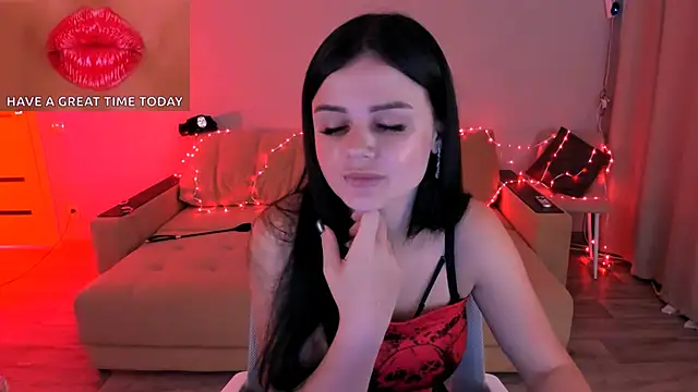 Snapshot of Lora_Cain chatting on September 2025 12:30:01 PM Lora Cain online show from September 2025 12:30:01 PM