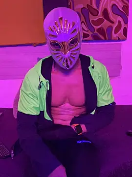 Snapshot of thesummerboy chatting on December 2024 09:06:01 PM thesummerboy online show from December 2024 09:06:01 PM