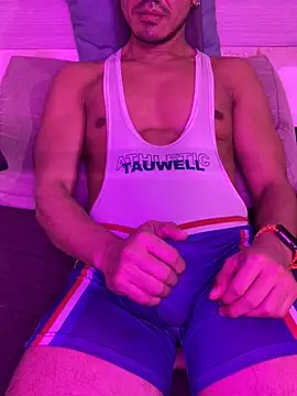 Snapshot of thesummerboy chatting on December 2024 07:56:02 AM thesummerboy online show from December 2024 07:56:02 AM