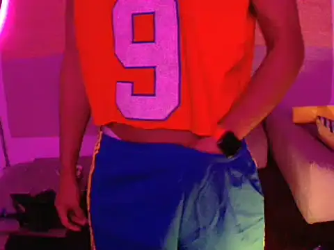 Snapshot of thesummerboy chatting on January 2025 10:50:02 AM thesummerboy online show from January 2025 10:50:02 AM