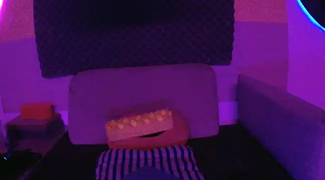 Snapshot of thesummerboy chatting on January 2025 11:15:02 AM thesummerboy online show from January 2025 11:15:02 AM