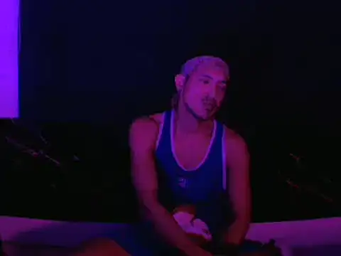 Snapshot of thesummerboy chatting on January 2025 12:07:02 PM thesummerboy online show from January 2025 12:07:02 PM