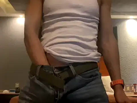 Snapshot of thesummerboy chatting on March 2025 08:10:02 PM thesummerboy online show from March 2025 08:10:02 PM