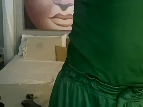 Snapshot of thesummerboy chatting on March 2025 07:56:02 AM thesummerboy online show from March 2025 07:56:02 AM