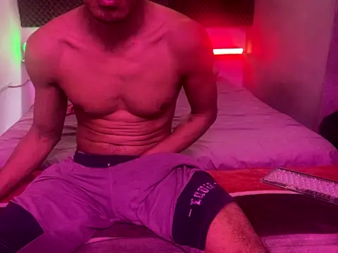 Snapshot of thesummerboy chatting on September 2025 05:07:01 PM thesummerboy online show from September 2025 05:07:01 PM