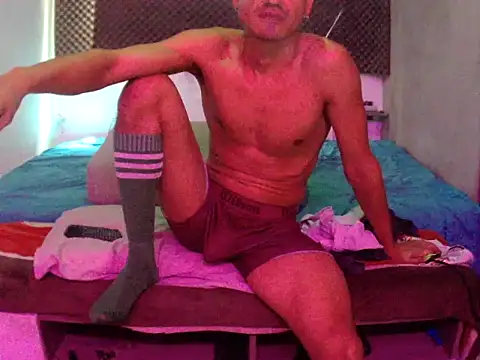 Snapshot of thesummerboy chatting on October 2025 05:10:02 PM thesummerboy online show from October 2025 05:10:02 PM