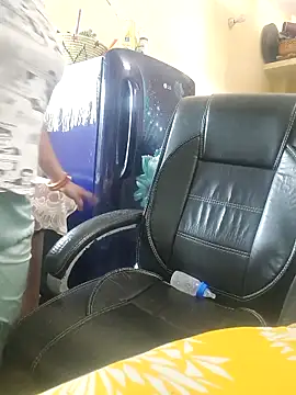 Madhavi mishra online show from February 2026 05:52:01 AM