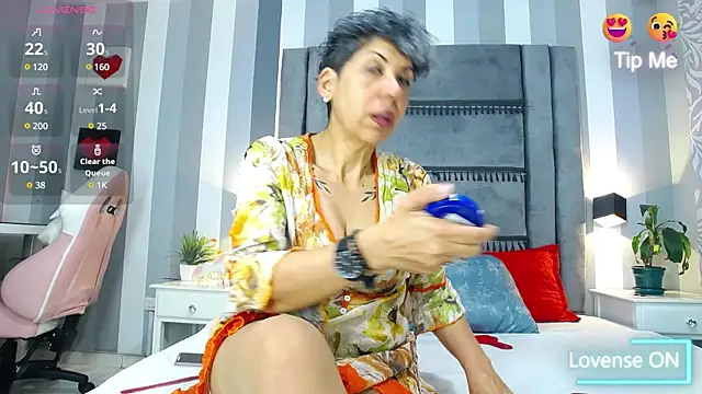 Snapshot of Julianewell chatting on March 2025 12:34:01 PM Julianewell online show from March 2025 12:34:01 PM