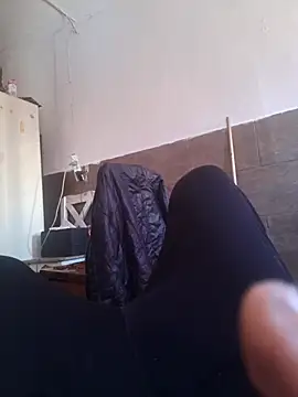 Snapshot of Mac638033 chatting on May 2026 01:06:01 PM Mac638033 online show from May 2026 01:06:01 PM