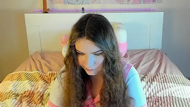 kuraii1  online show from February 2025 05:51:01 AM