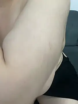 cansuozell online show from January 2025 02:19:01 PM