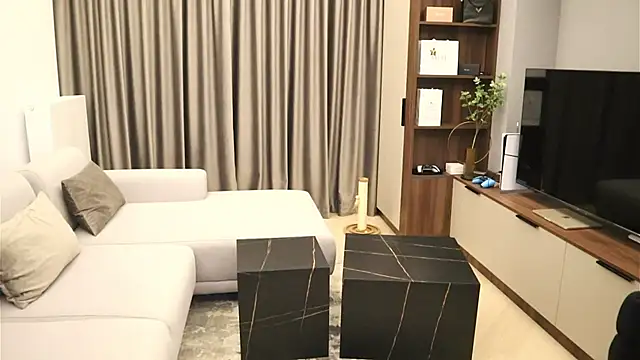 IrisNoire online show from September 2025 07:59:01 PM