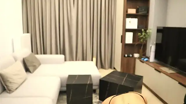 IrisNoire online show from September 2025 07:05:01 PM