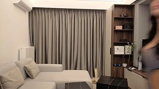 IrisNoire online show from October 2025 07:58:02 PM